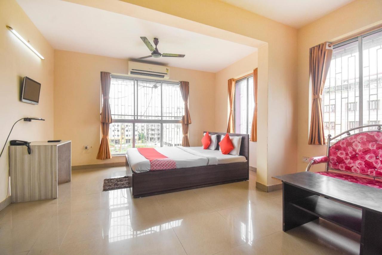 כלכותה Oyo 8125 Orchid Inn מראה חיצוני תמונה