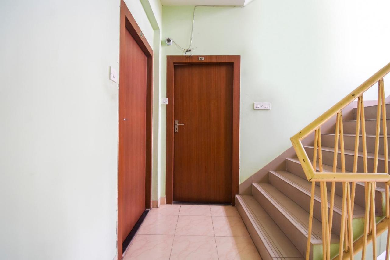 כלכותה Oyo 8125 Orchid Inn מראה חיצוני תמונה