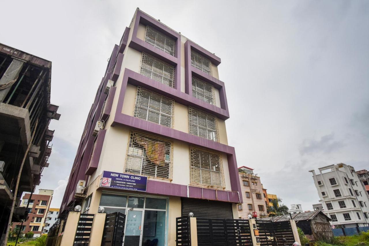 כלכותה Oyo 8125 Orchid Inn מראה חיצוני תמונה